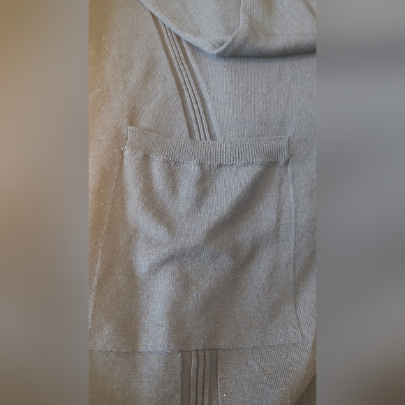 Terra & Sky Women's Size 4X (28W-30W) Fine Gauge Cardigan, Lightweight Dark Navy - Picture 2 of 3